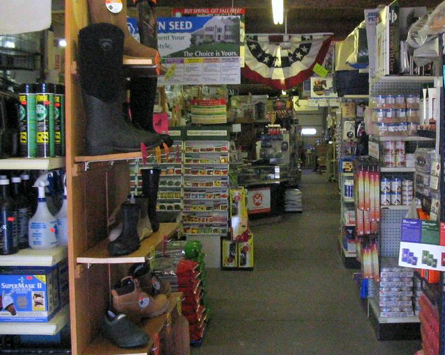 Pet food, Hay, Livestock Supplies, Horse bedding, South Shore, MA